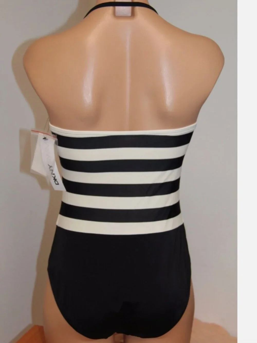 NWT DKNY Donna Karan Bandeau Swimsuit one piece size 6 Black Strap - Picture 4 of 4